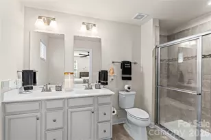 4208 Jones Crk Ln, Charlotte, NC 28215 - Photo 21