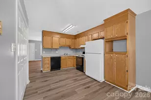 122 24th St NW, Hickory, NC 28601 - Photo 15