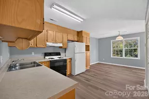 122 24th St NW, Hickory, NC 28601 - Photo 13