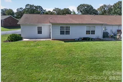 122 24th Street NW, Hickory, NC 28601 - Photo 5