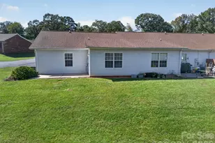 122 24th St NW, Hickory, NC 28601 - Photo 5