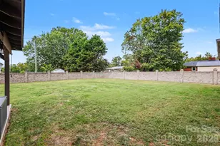 9202 Elgin Dr, Charlotte, NC 28214 - Photo 33