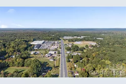 2340 E Nc 24/27 Road, Biscoe, NC 27209 - Photo 3