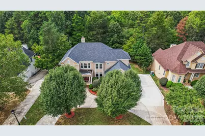 16516 Riverpointe Drive, Charlotte, NC 28278 - Photo 3