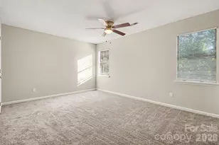 6411 Rocklake Dr, Charlotte, NC 28214 - Photo 9