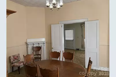 114 Hampton Street, Chester, SC 29706 - Photo 9