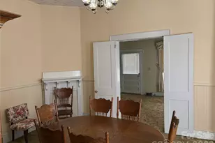 114 Hampton St, Chester, SC 29706 - Photo 9
