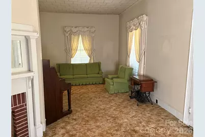 114 Hampton Street, Chester, SC 29706 - Photo 7