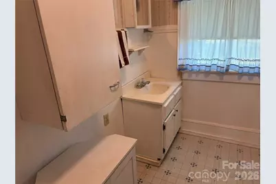 114 Hampton Street, Chester, SC 29706 - Photo 21