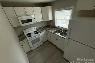 1227 Fifth St, Statesville, NC 28677 - Photo 5