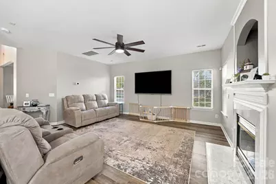 6730 Reedy Creek Road, Charlotte, NC 28215 - Photo 11