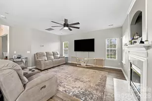 6730 Reedy Creek Rd, Charlotte, NC 28215 - Photo 11