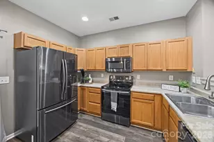 487 Delta Dr, Fort Mill, SC 29715 - Photo 7