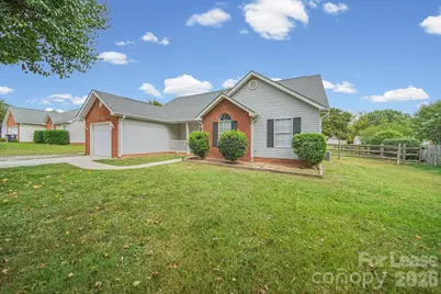 1012 Ridgefield Circle, Indian Trail, NC 28079 - Photo 3