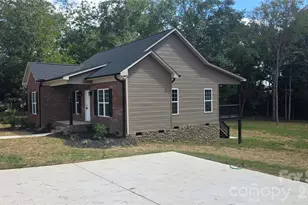 103 St Michael Ave, Great Falls, SC 29055 - Photo 3