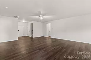 133 Sandtrap Dr, Statesville, NC 28677 - Photo 7