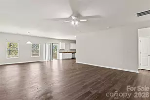 133 Sandtrap Dr, Statesville, NC 28677 - Photo 5