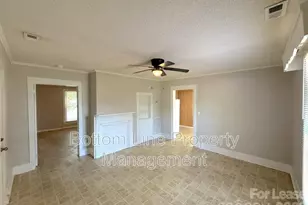 216 Lineberger St, Shelby, NC 28150 - Photo 3