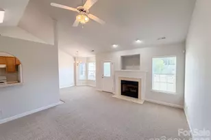 11344 Pointer Ridge Dr, Charlotte, NC 28214 - Photo 3