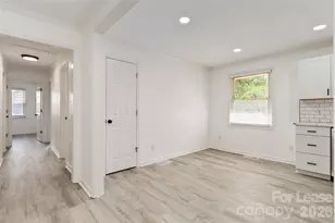 1022 Delmar Ln, Charlotte, NC 28217 - Photo 7