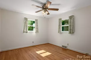 16 Ben Lippen Rd, Asheville, NC 28806 - Photo 15