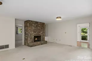 16 Ben Lippen Rd, Asheville, NC 28806 - Photo 5