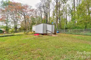 468 Edwards St, Rutherfordton, NC 28139 - Photo 5