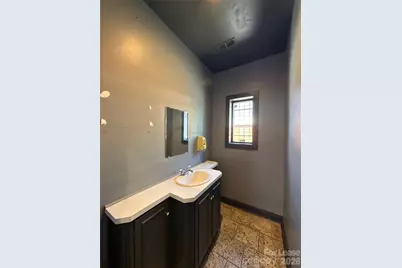 3811 Monroe Road, Charlotte, NC 28205 - Photo 9