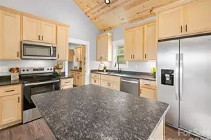 110 Shangrila Trl, Spruce Pine, NC 28777 - Photo 11