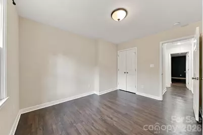 414 4th Avenue NE, Hickory, NC 28601 - Photo 31