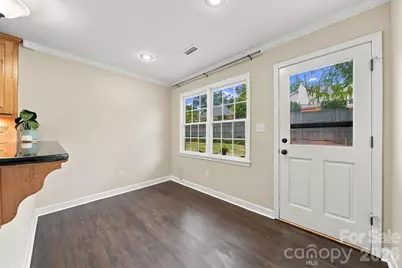 414 4th Avenue NE, Hickory, NC 28601 - Photo 11