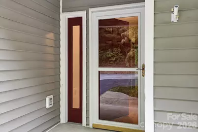 725 N Park Place, Hendersonville, NC 28791 - Photo 5