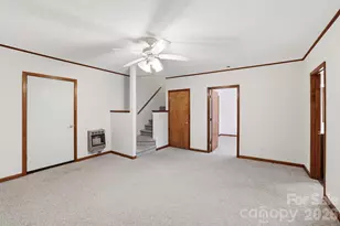 725 N Park Pl, Hendersonville, NC 28791 - Photo 31