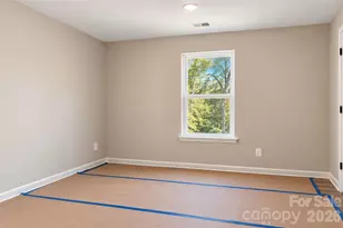 8912 Sawyer Run Ct, Charlotte, NC 28215 - Photo 19