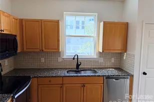 11017 Lancaster Park Dr, Charlotte, NC 28277 - Photo 9