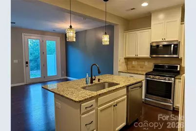9441 Glenburn Lane, Charlotte, NC 28278 - Photo 15