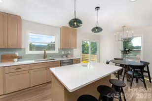12 Crestfield Ave, Asheville, NC 28804 - Photo 7