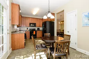 9833 Coatbridge Dr, Charlotte, NC 28269 - Photo 15