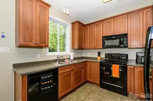 9833 Coatbridge Dr, Charlotte, NC 28269 - Photo 11