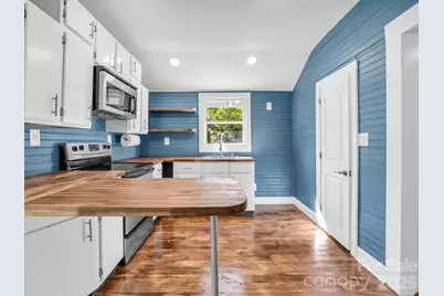 51 Shepherd Street, Tryon, NC 28782 - Photo 9