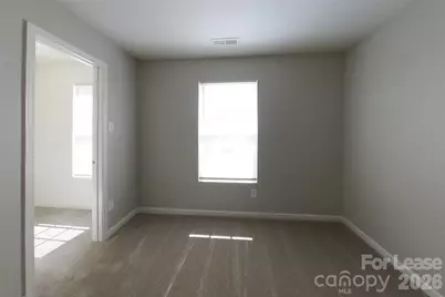 301 Ranlo Avenue, Gastonia, NC 28054 - Photo 13