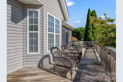 215 N Crab Meadow Drive, Hendersonville, NC 28739 - Photo 29