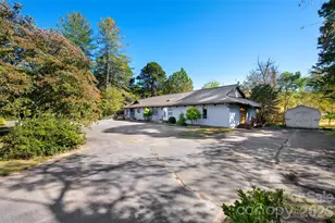 130 Center Ave, Black Mountain, NC 28711 - Photo 1