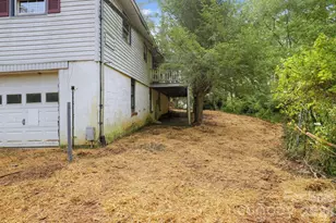2131 Deep Ford Rd, Lansing, NC 28643 - Photo 5