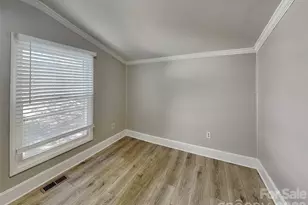 404 E Mills Ave, Mooresville, NC 28115 - Photo 13