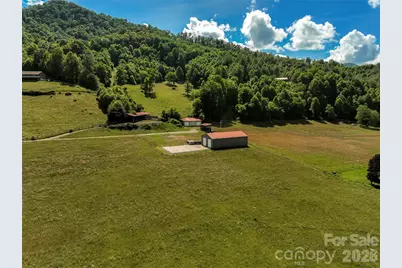 124 Shootout Lane, Burnsville, NC 28714 - Photo 3