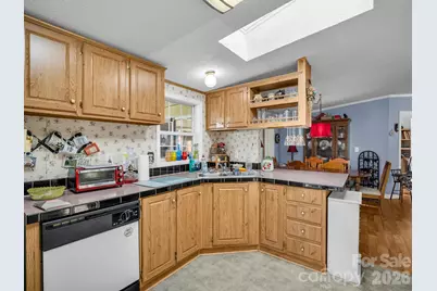 528 Riverwind Drive, Hendersonville, NC 28739 - Photo 19