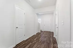 5335 Upton Pl, Charlotte, NC 28215 - Photo 3
