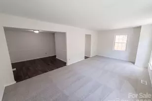1810 Sabrina Ct, Charlotte, NC 28210 - Photo 3