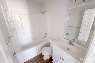 1810 Sabrina Ct, Charlotte, NC 28210 - Photo 11